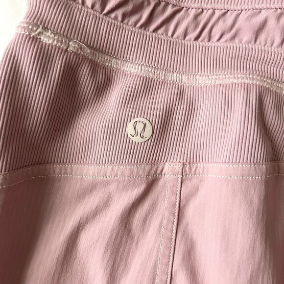 Lululemon Dance Studio High Rise Short in Lavender Lux Size 6 - Picture 3 of 5